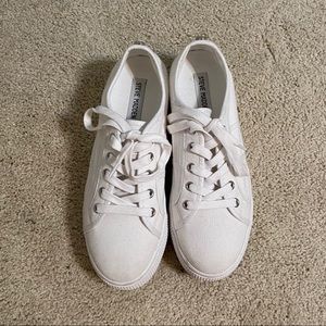 Steve Madden Emmi Platform Sneaker